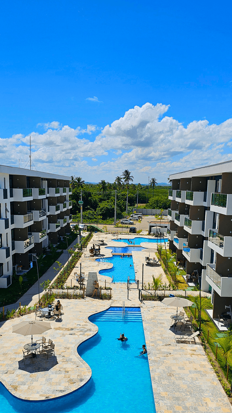 Apartamento frente piscina no Makia em Muro Alto